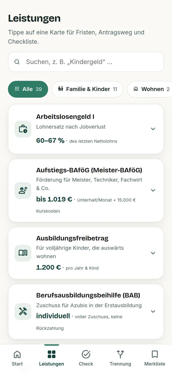 Familieneule auf dem Telefon, Leistungskatalog mit Filterleiste und Karten
